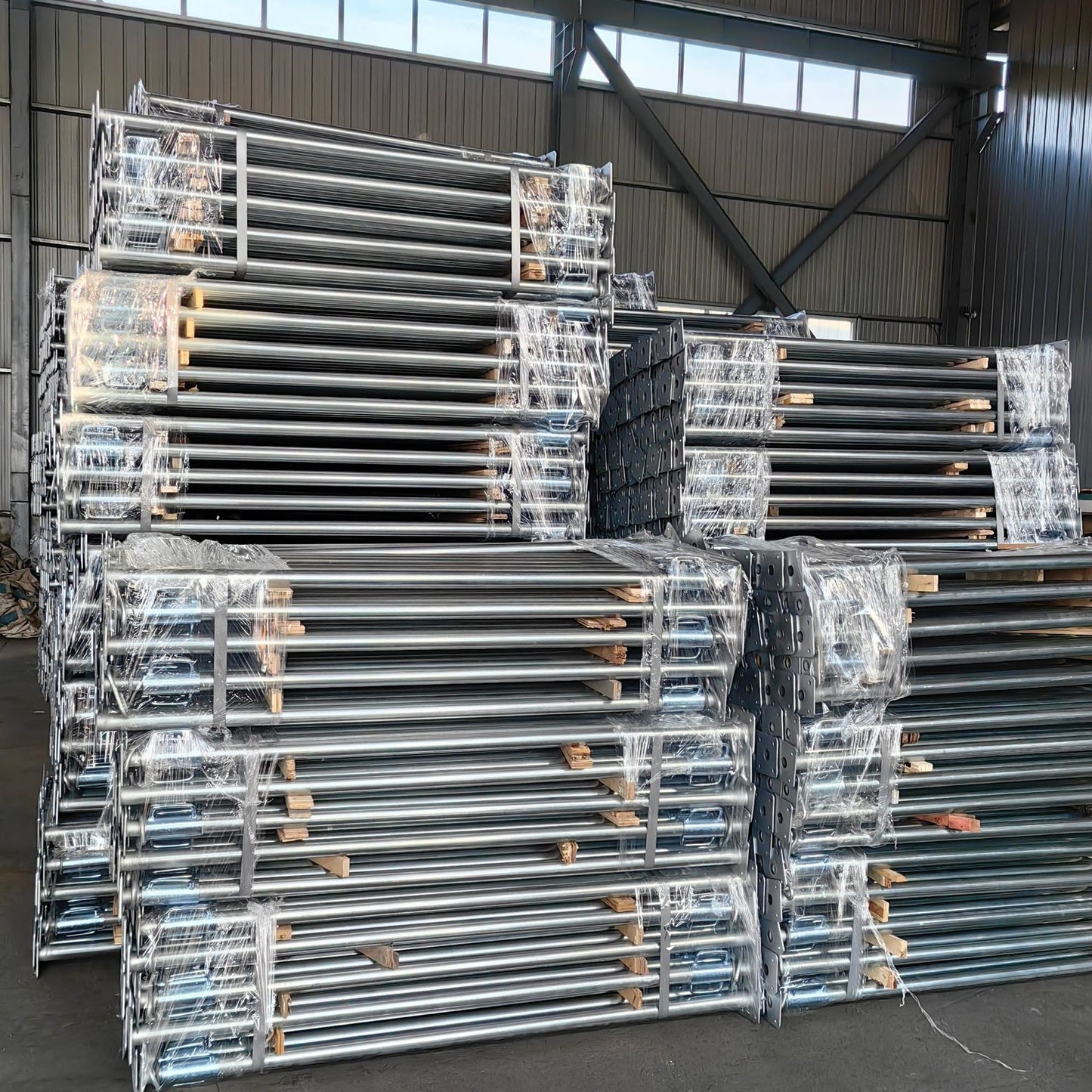 Propping support for scaffolding and formwork
